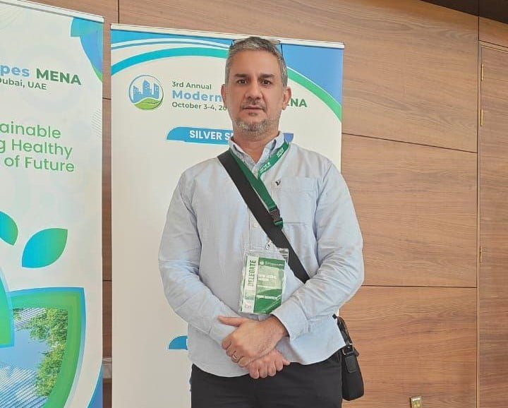 Carbonlocked CEO at modern sustainability summit